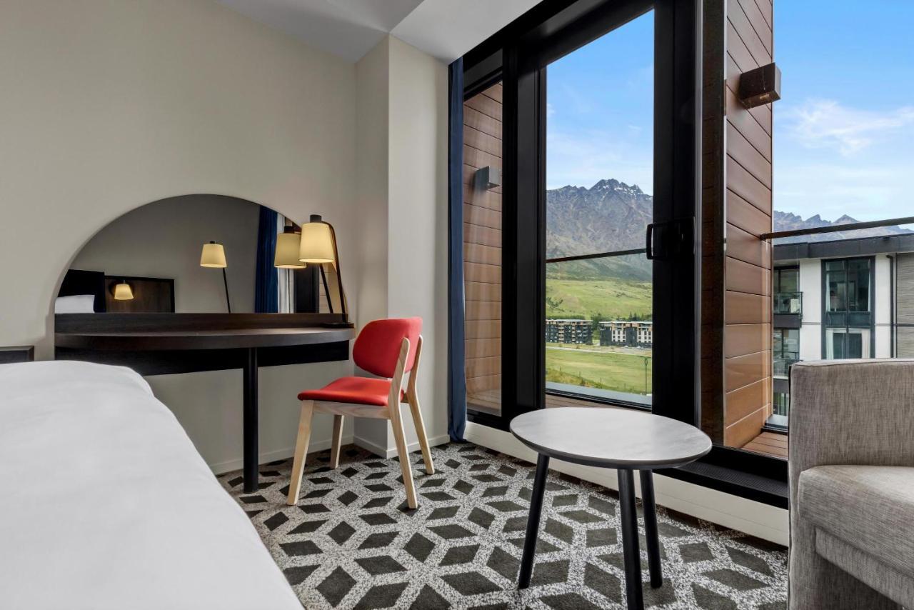 Holiday Inn Queenstown Remarkables Park Esterno foto