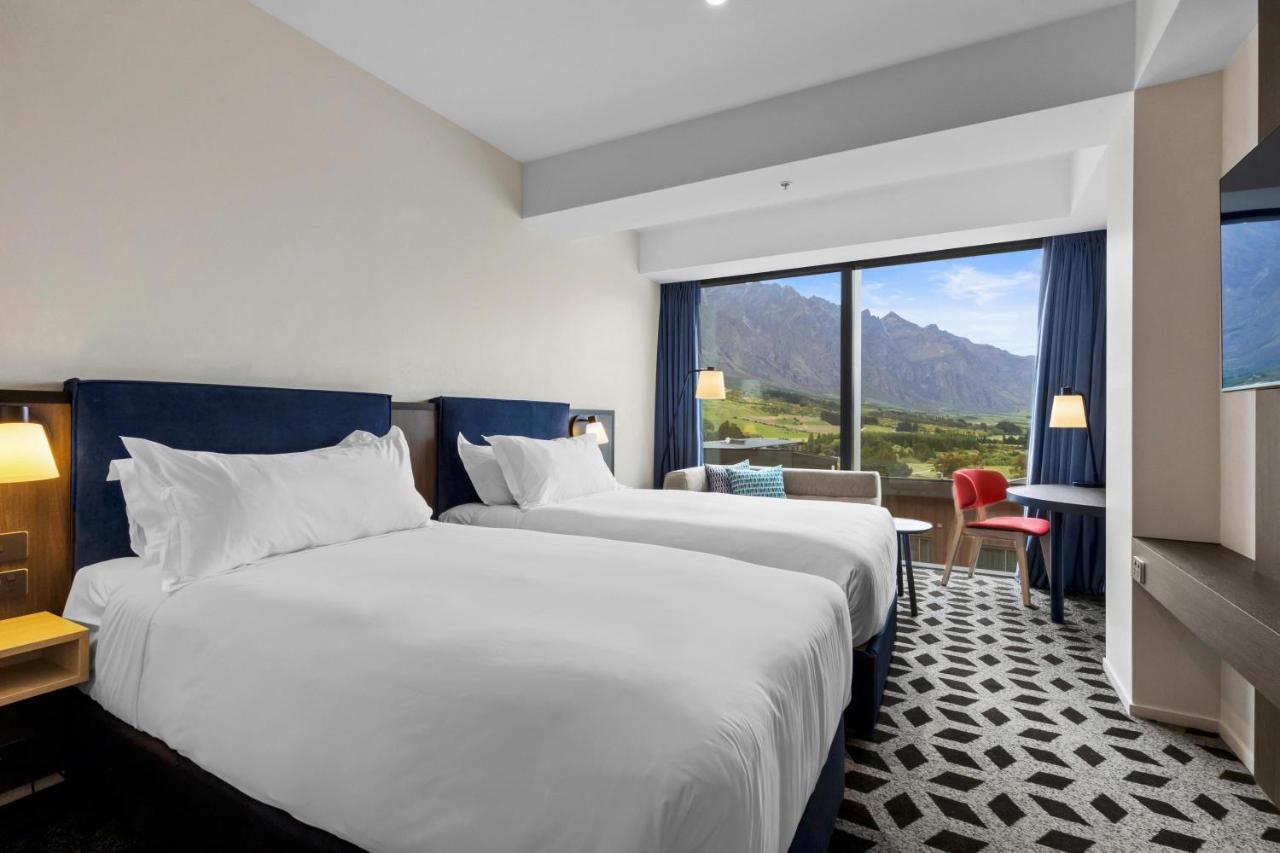 Holiday Inn Queenstown Remarkables Park Esterno foto