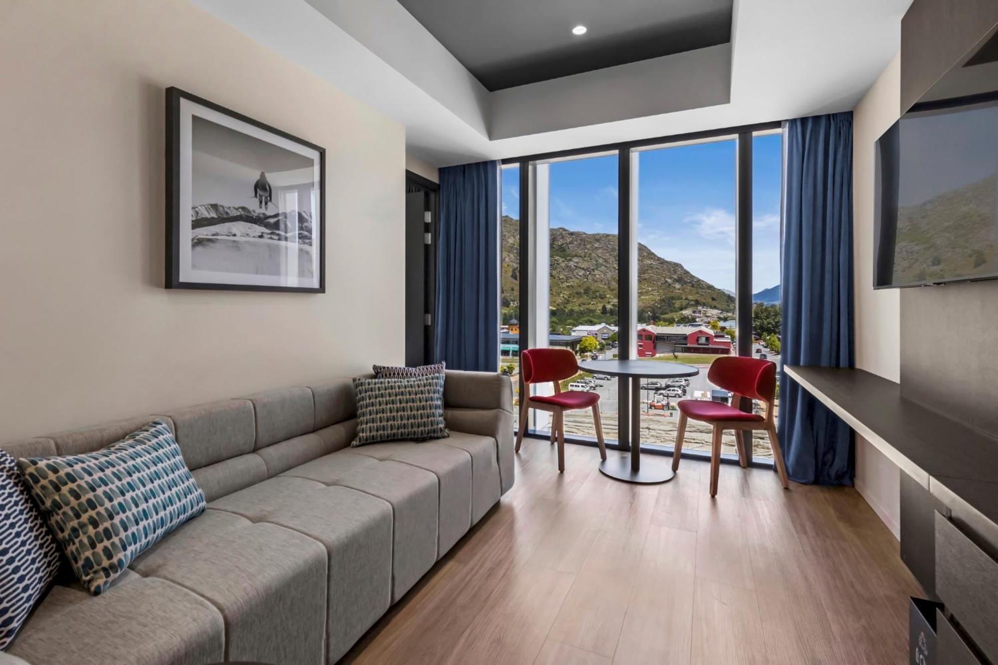 Holiday Inn Queenstown Remarkables Park Esterno foto